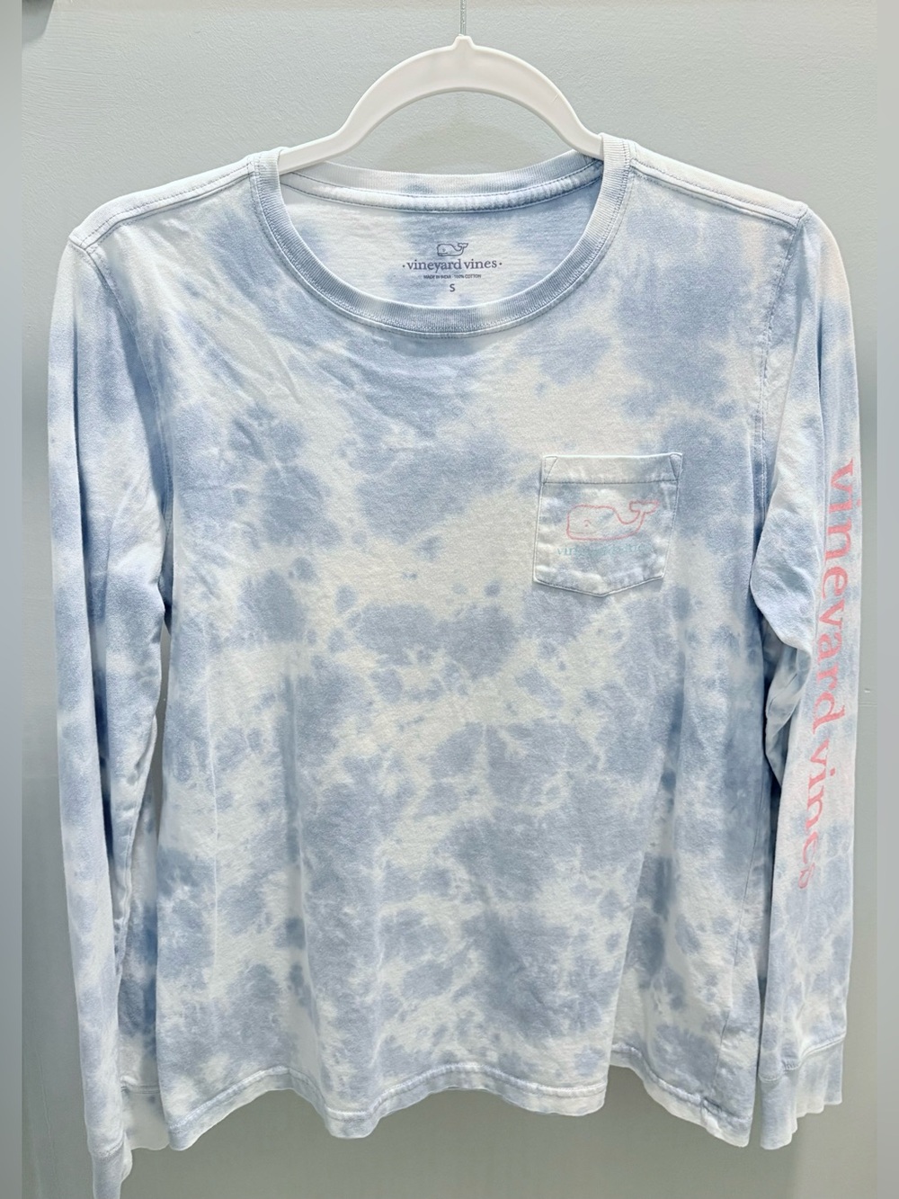 Vineyard Vines Pale Blue & White Tie-Dye Long Sleeve Pocket Tee
